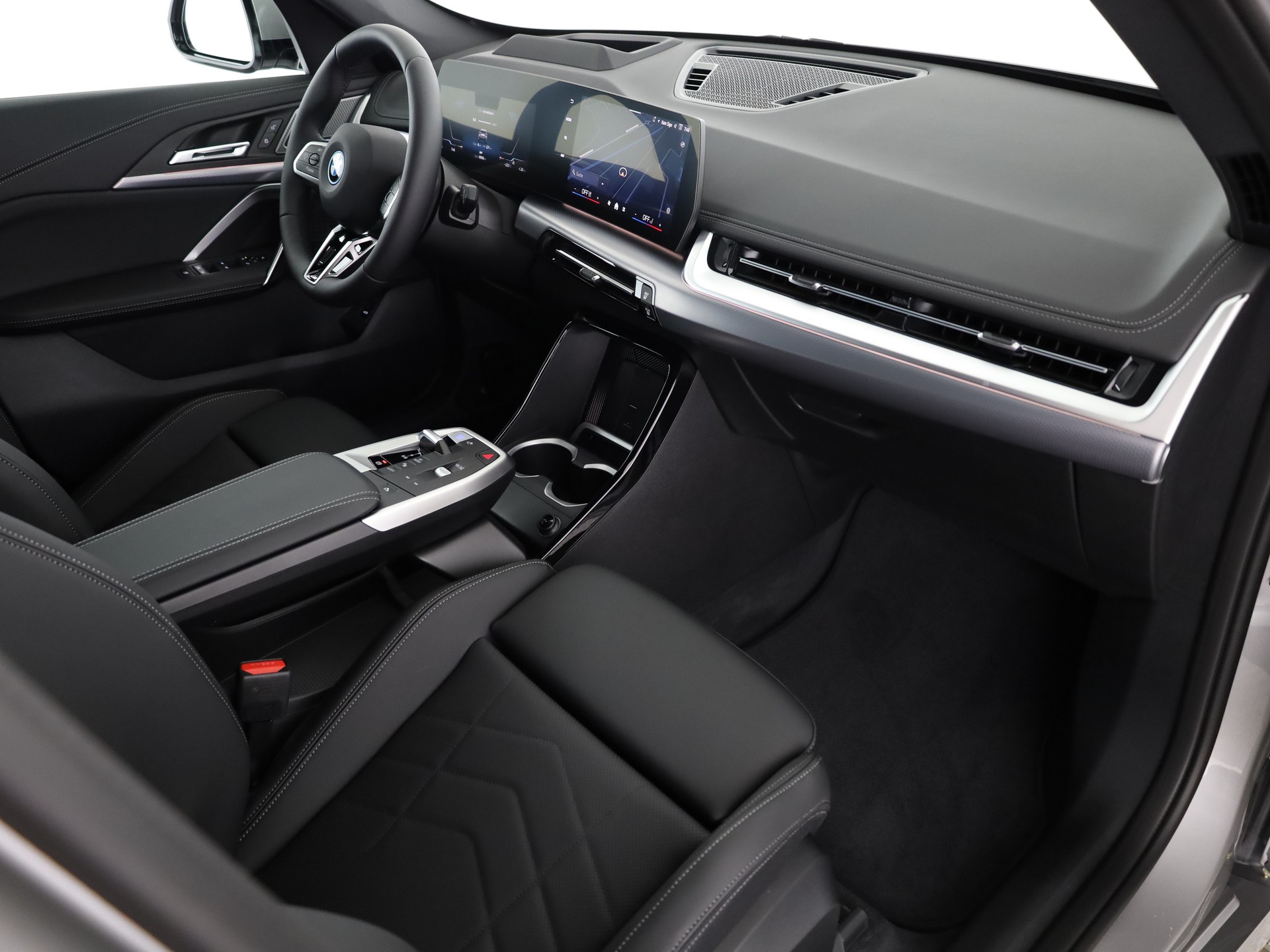 BMW iX1 xDrive 30 M Sport Pro-image-13