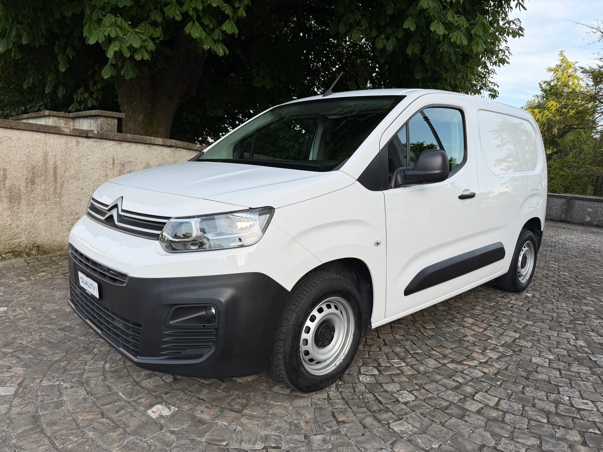 CITROEN Berlingo Van 1.5 Blue HDi / Ab MFK / Service gepflegt/ 36 Monate Garantie/ Anhängerkupplung 1350kg / Klima / Tempomat