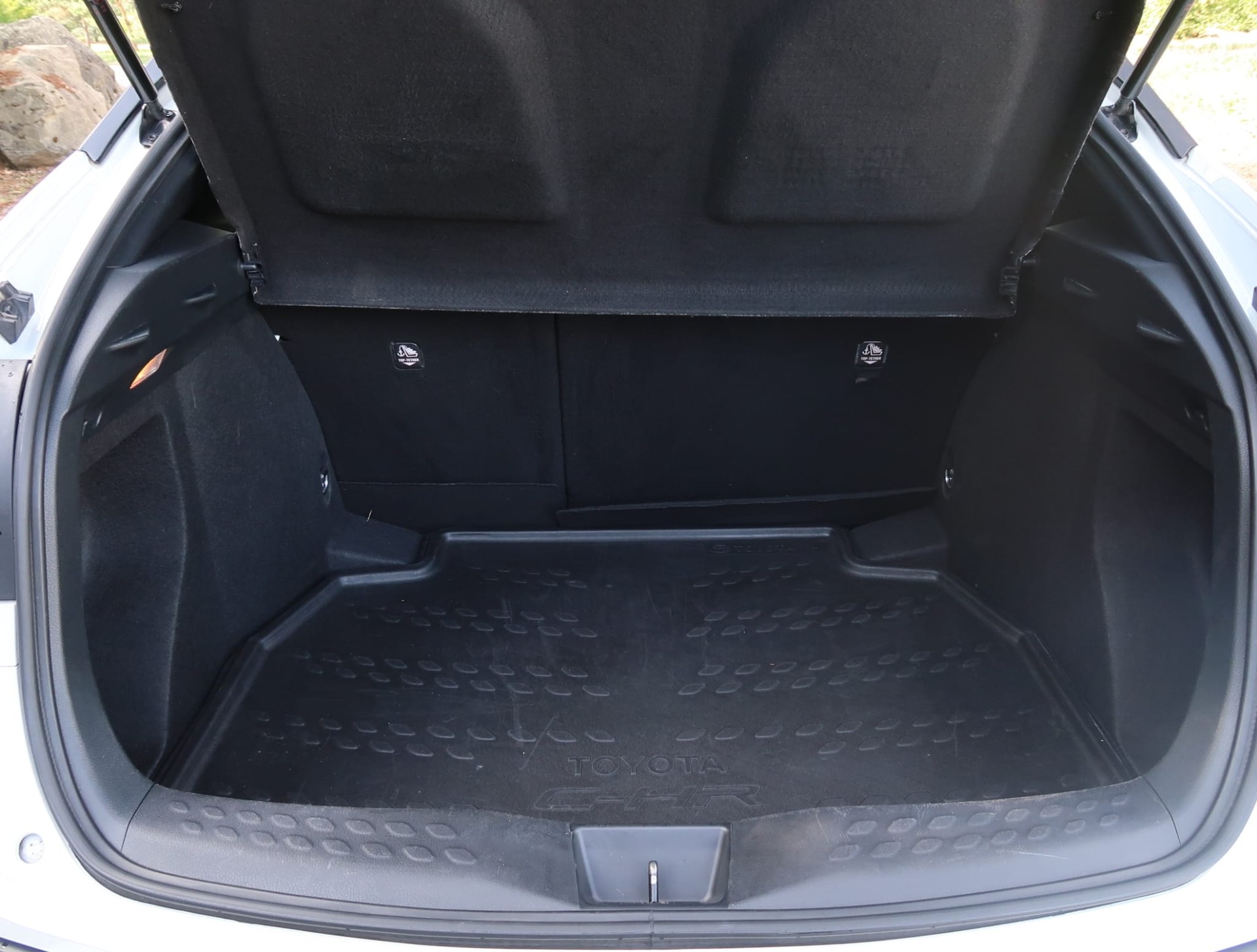 TOYOTA C-HR 1.8 HSD Trend CVT-image-26