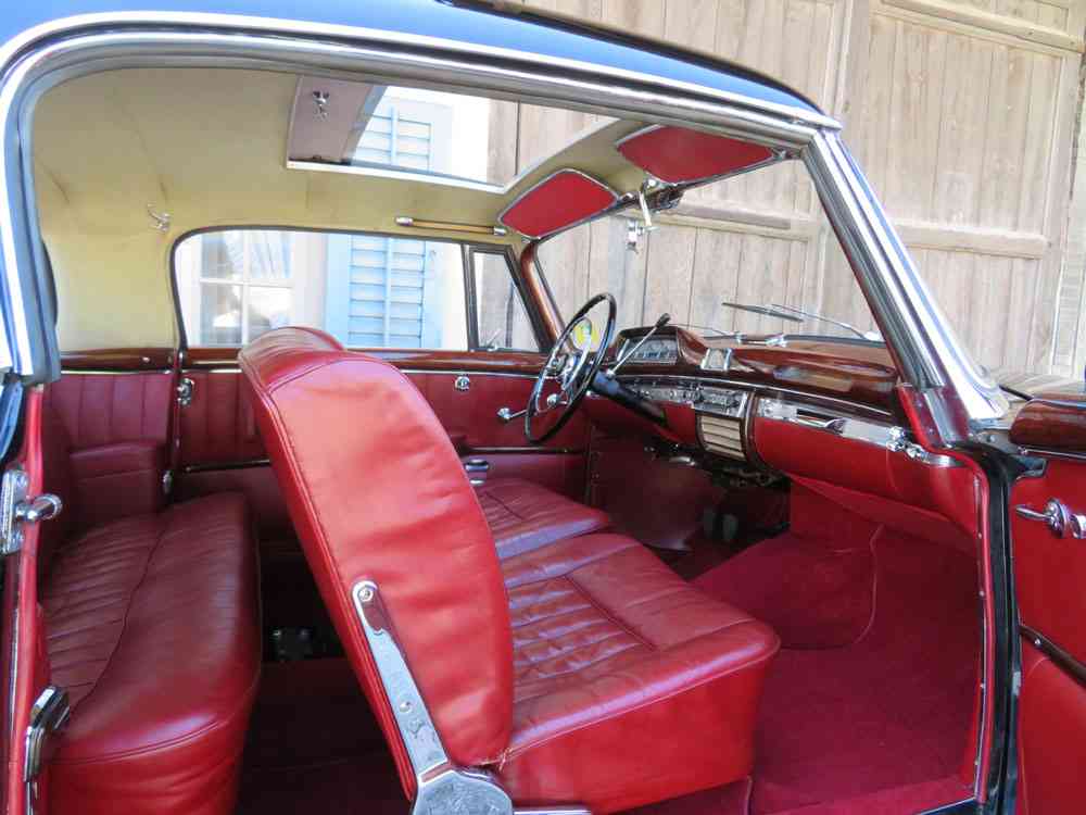 MERCEDES-BENZ 220 S-image-5