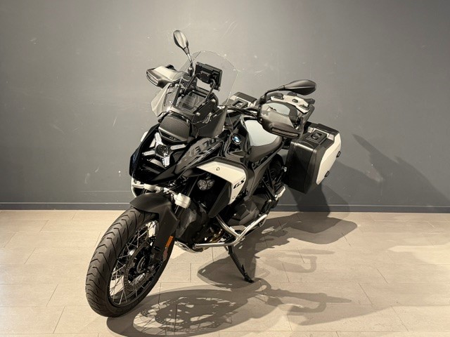 BMW R 1300 GS-image-2