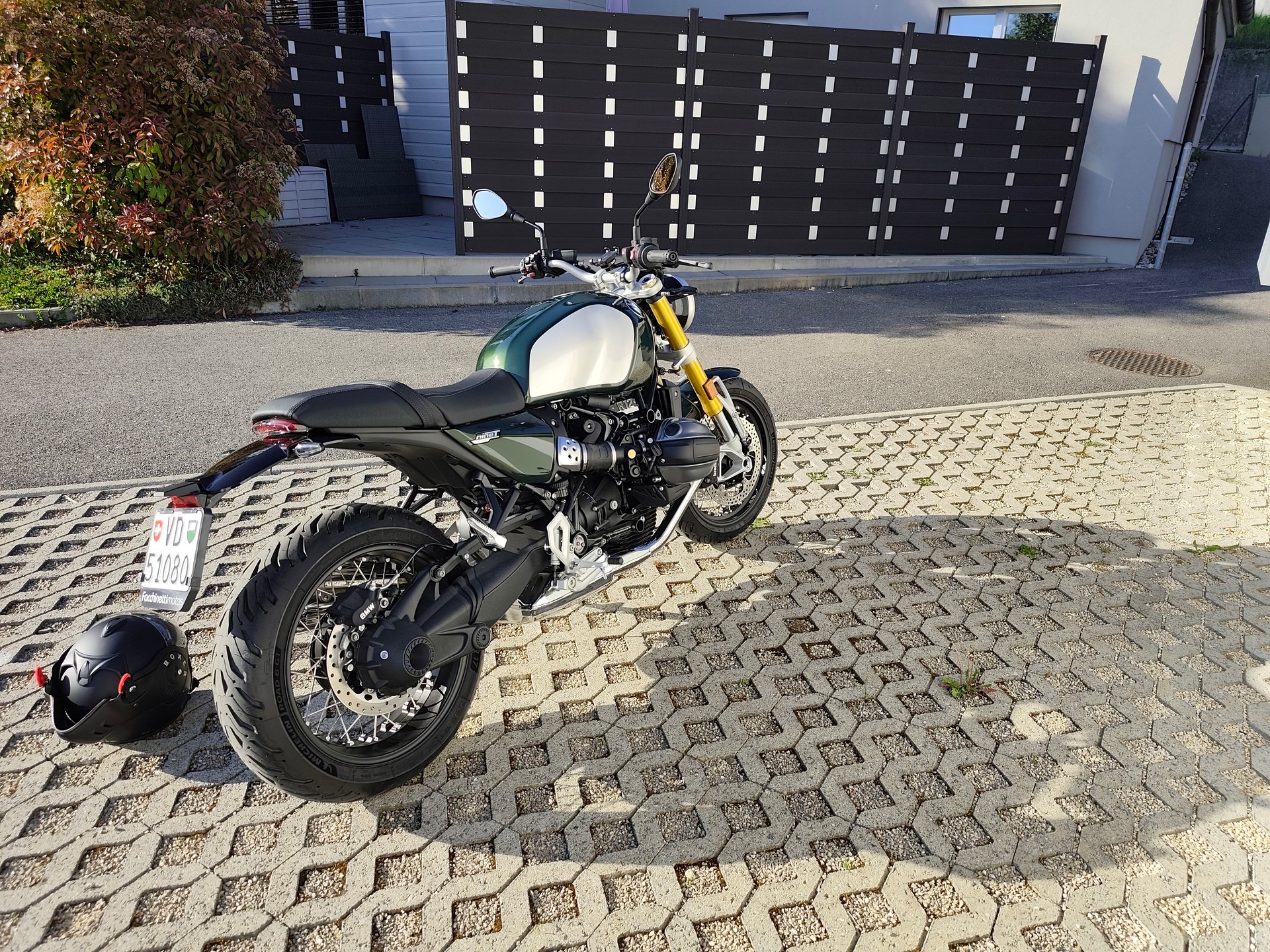 BMW R 12 nine T-image-2