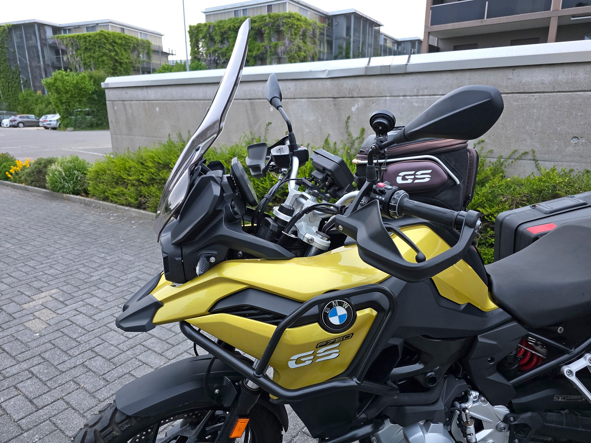 BMW F 750 GS ABS-image-4