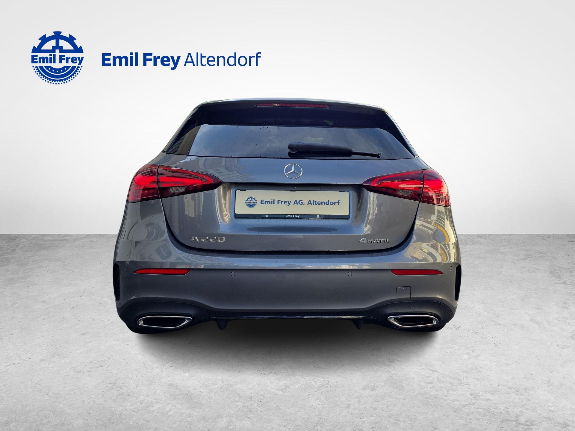 MERCEDES-BENZ A 220 4MATIC AMG Line-showroom-element-3