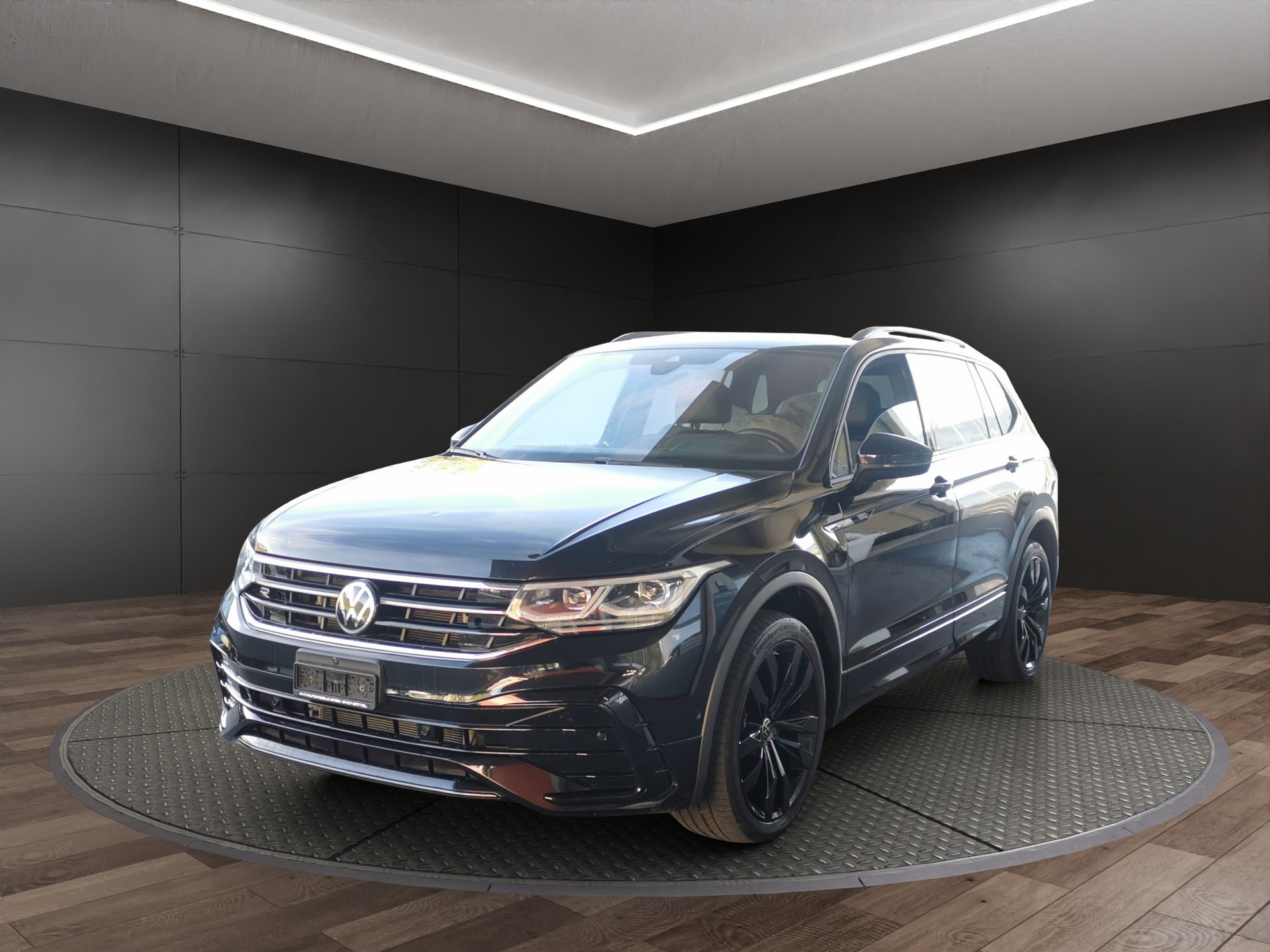 VW Tiguan Allspace 2.0 TDI SCR R-Line 4Motion DSG-showroom-element-1