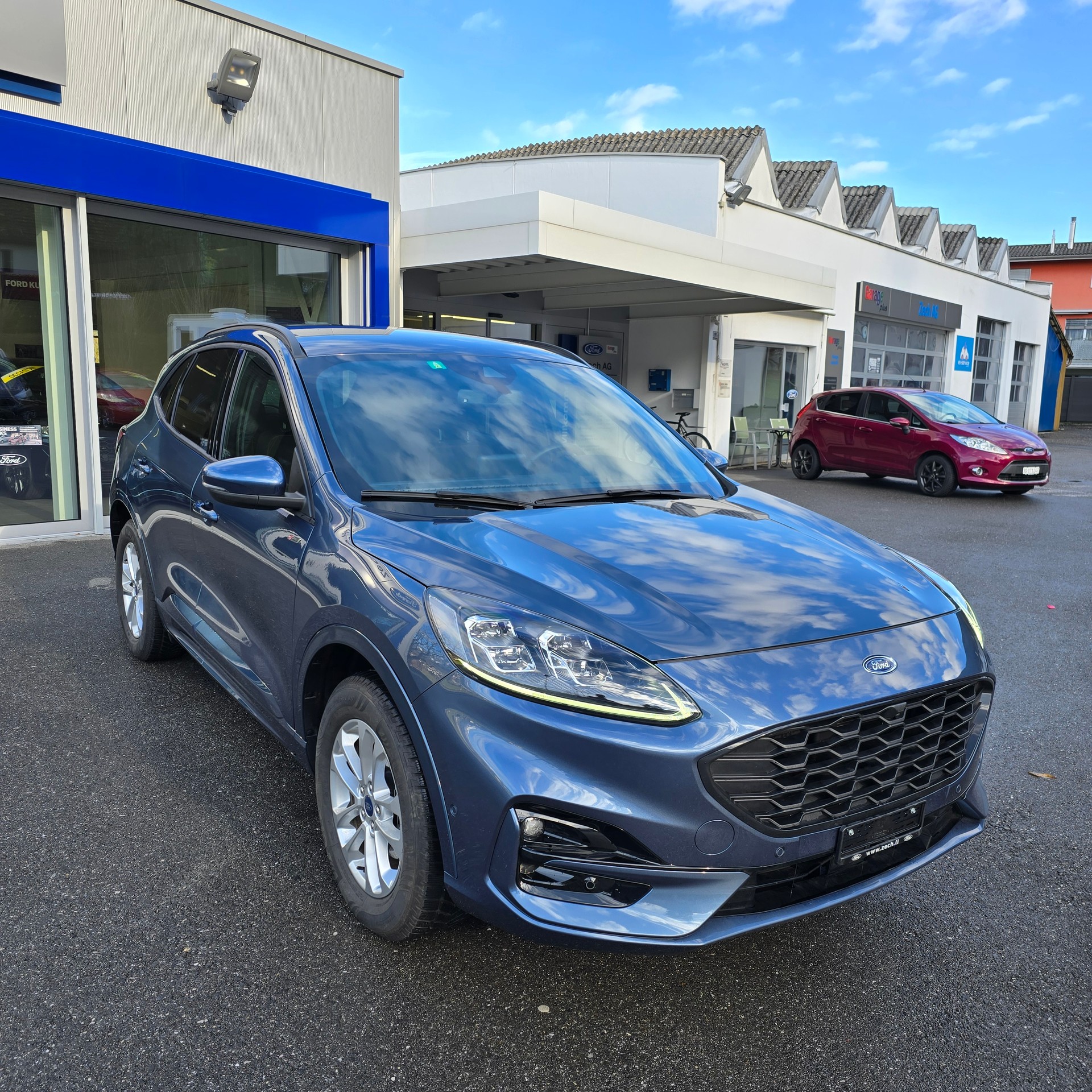 FORD Kuga 2.5 Plug-in Hybrid ST-Line X-image-5