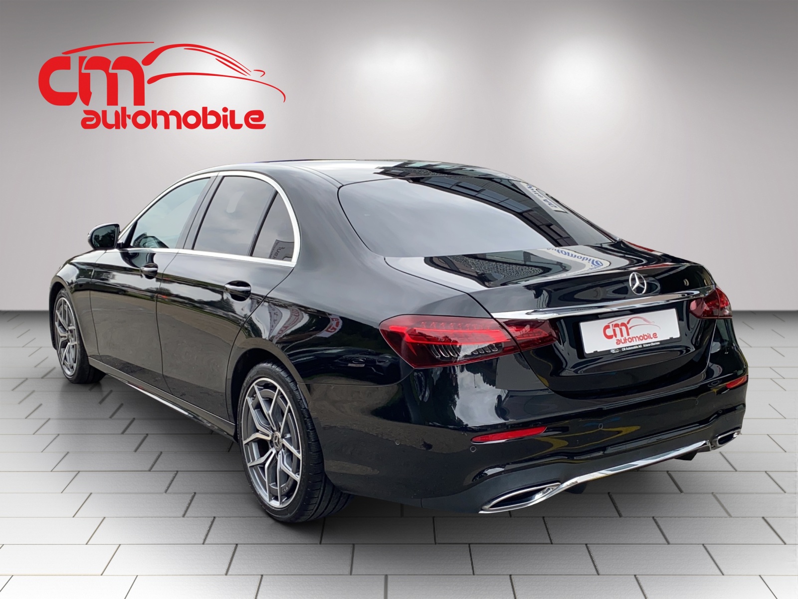 MERCEDES-BENZ E 200 AMG Line 9G-Tronic-showroom-element-2