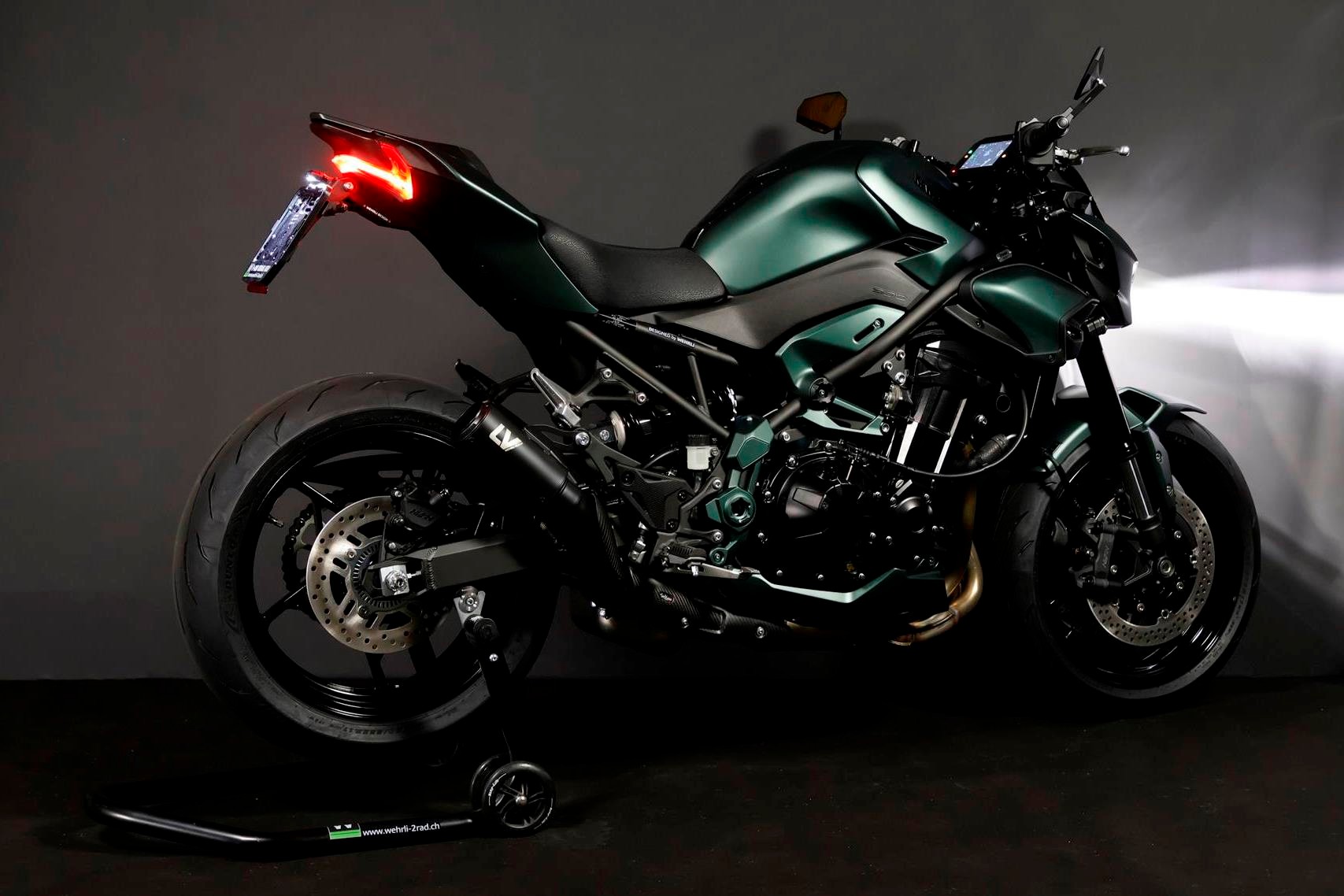 KAWASAKI Z 900 (91/70/35 KW) Darksmaragd Level 3-image-11