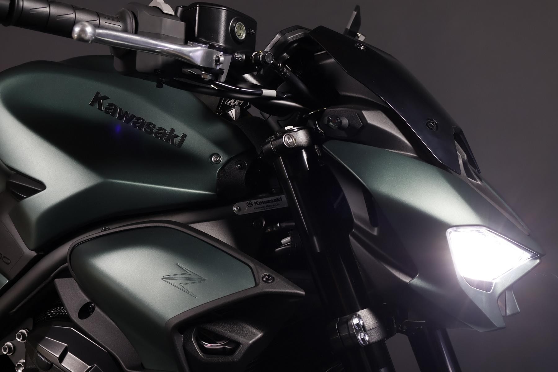 KAWASAKI Z 900 (91/70/35 KW) Darksmaragd Level 3-image-3