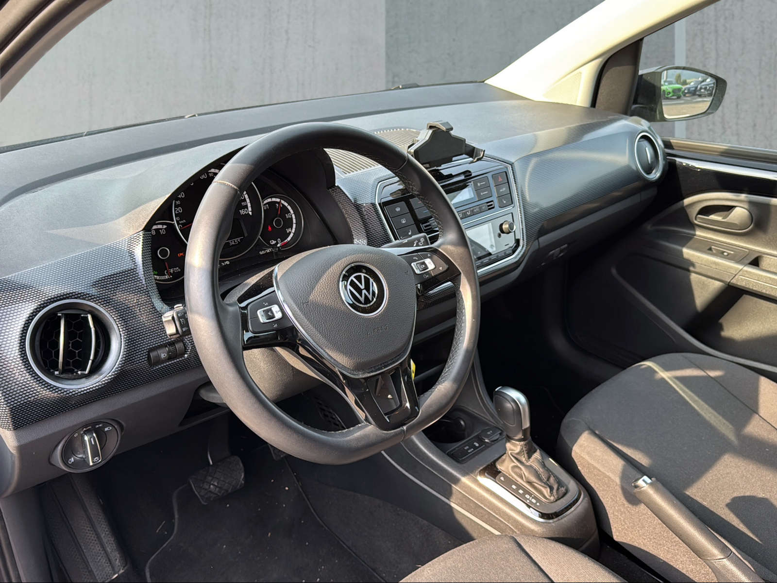 VW e-Up-image-6