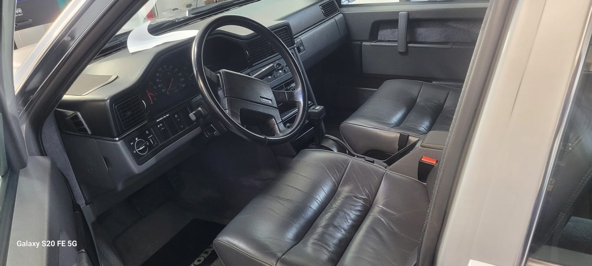 VOLVO 760 2.9 GLE ABS-image-5