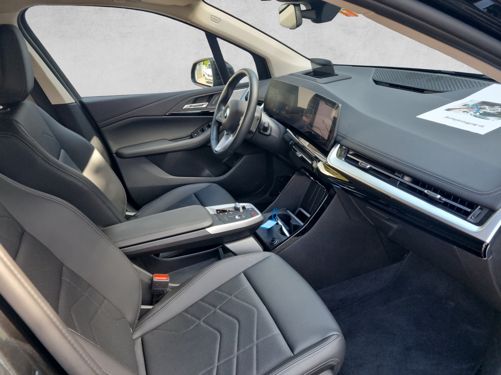 BMW 218d Active Tourer Luxury Line DKG-showroom-element-3