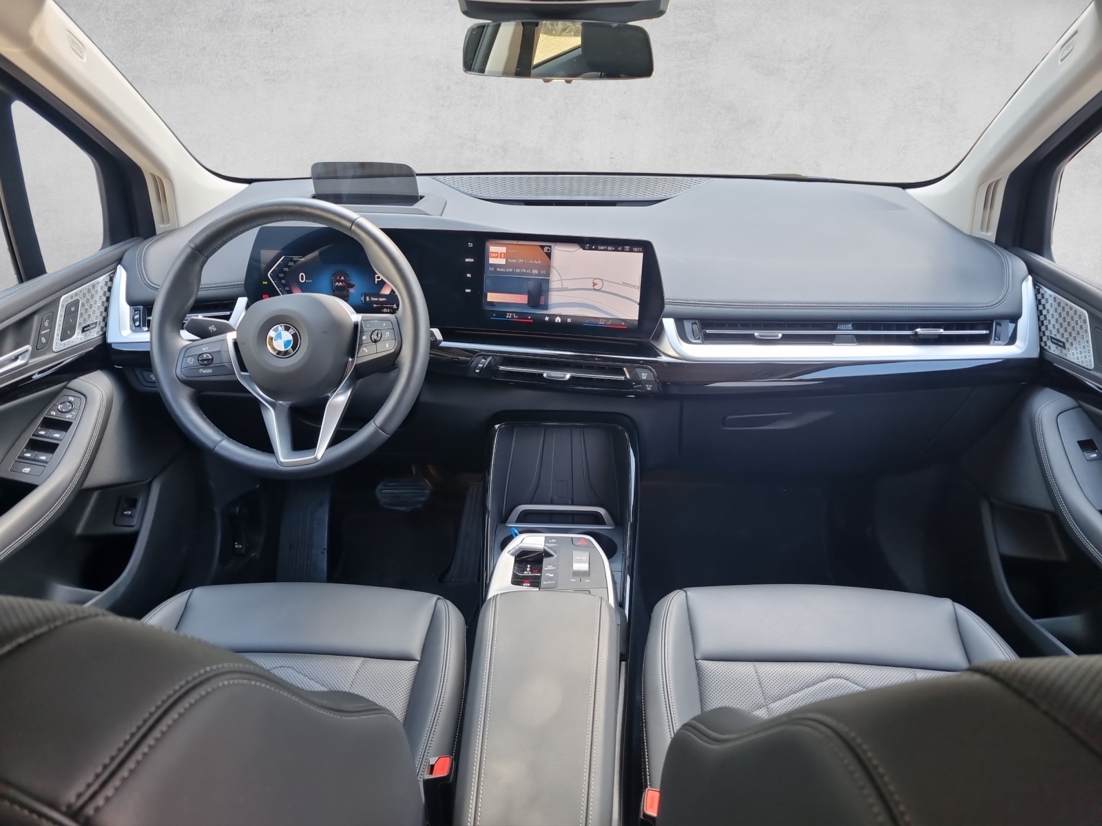 BMW 218d Active Tourer Luxury Line DKG-image-4