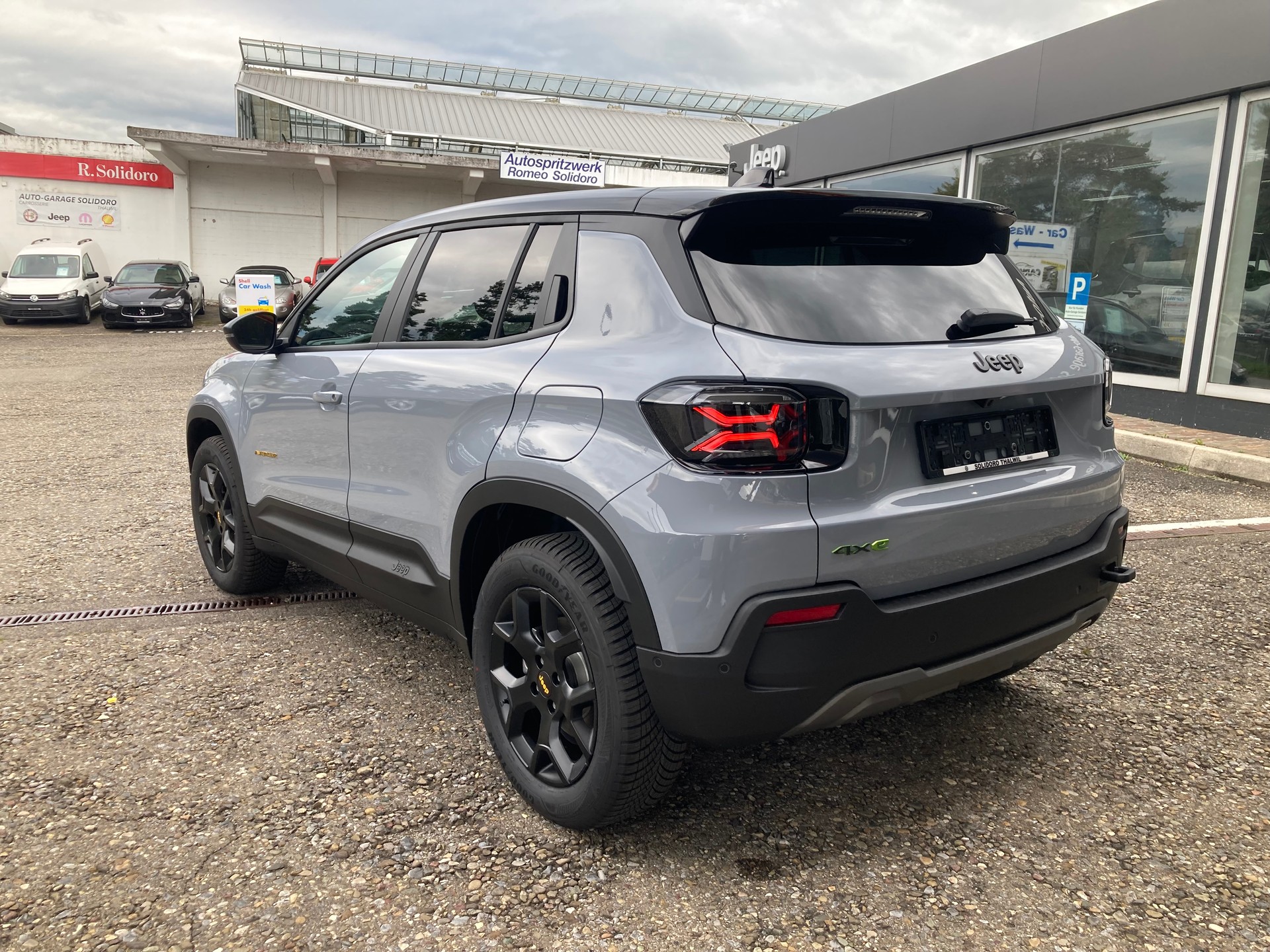 JEEP Avenger 1.2 Turbo MHEV Summit Sky-image-6
