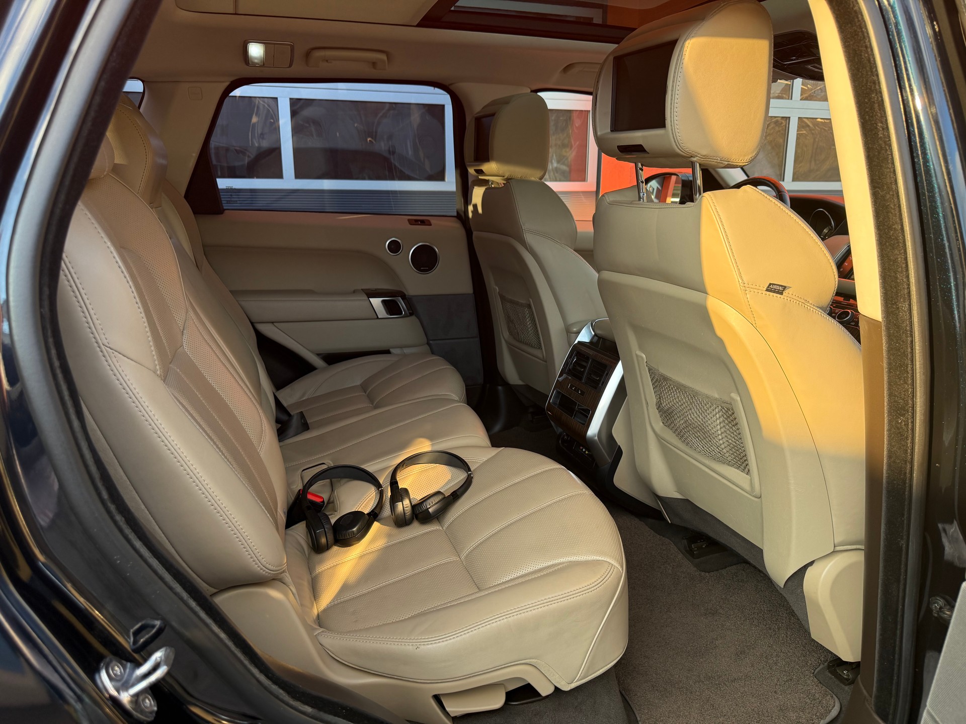 LAND ROVER Range Rover Sport 3.0 TDV6 HSE Automatic-image-13