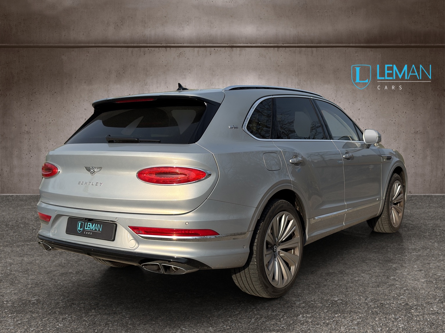 BENTLEY Bentayga V8 First Edition-image-4