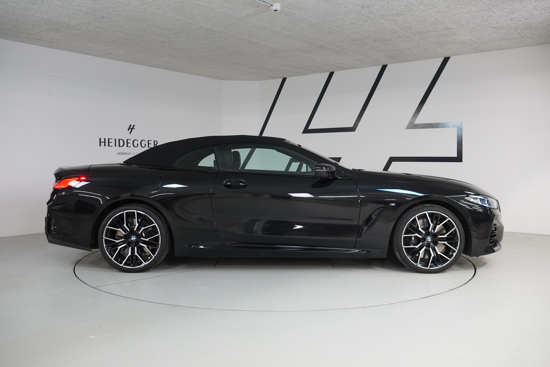 BMW 840i xDrive M Sport Pro Steptronic-image-7