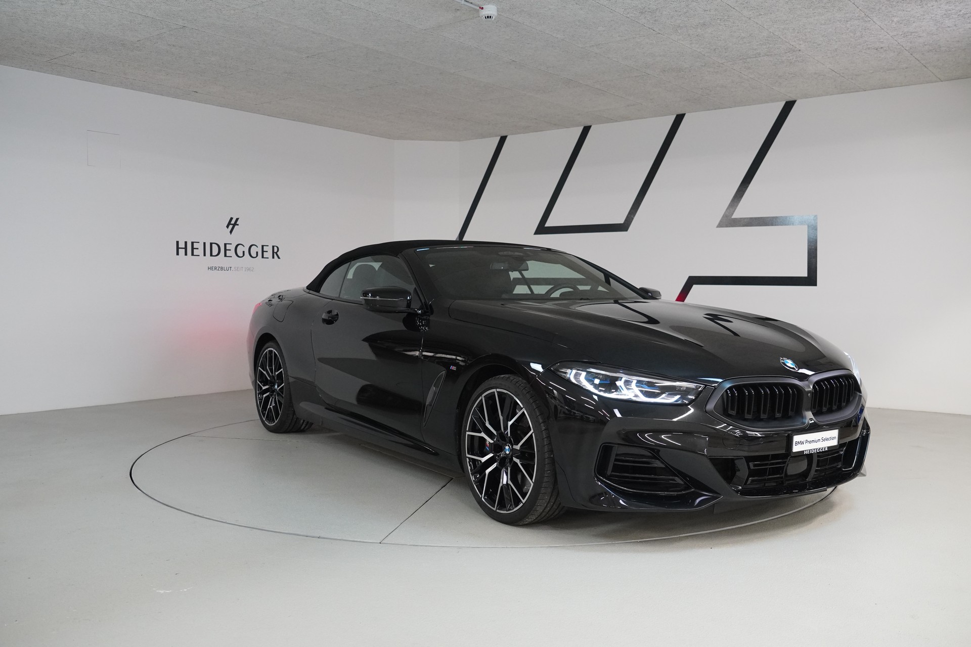 BMW 840i xDrive M Sport Pro Steptronic-showroom-element-2