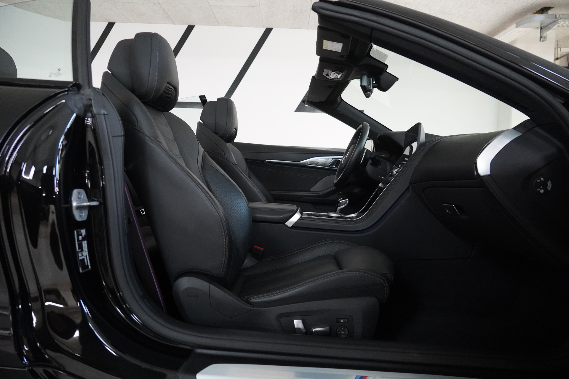 BMW 840i xDrive M Sport Pro Steptronic-image-21