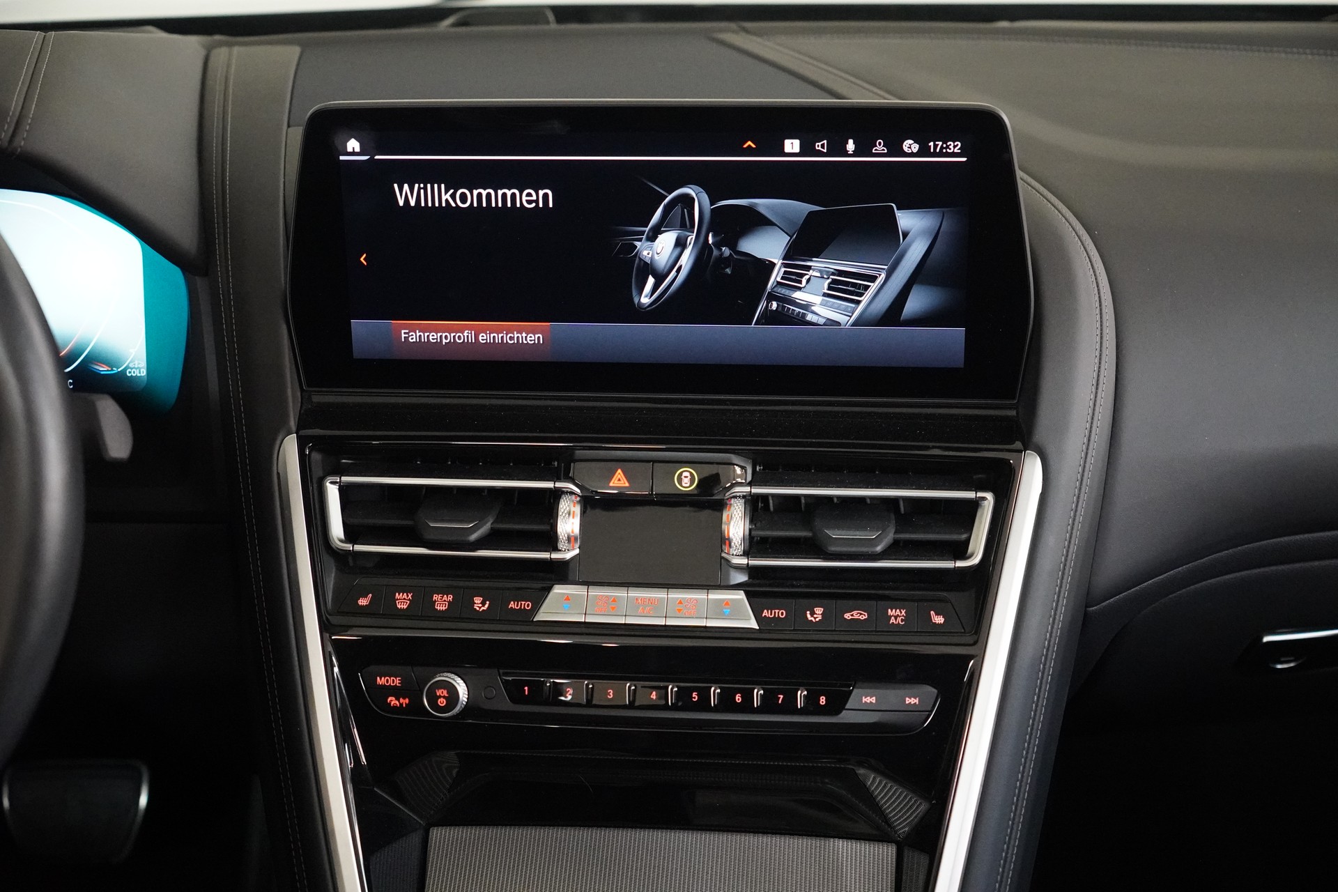 BMW 840i xDrive M Sport Pro Steptronic-image-26