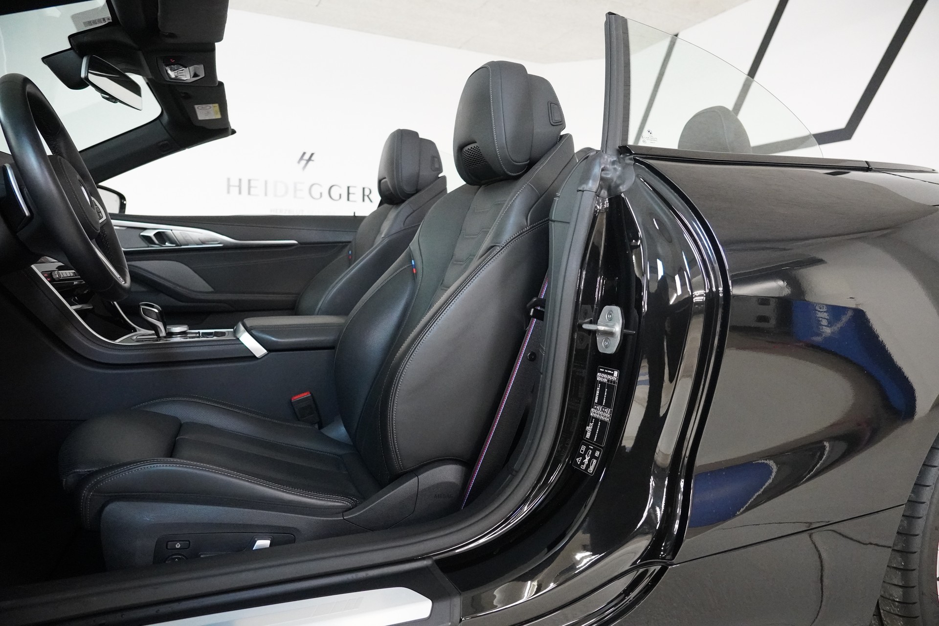 BMW 840i xDrive M Sport Pro Steptronic-image-18