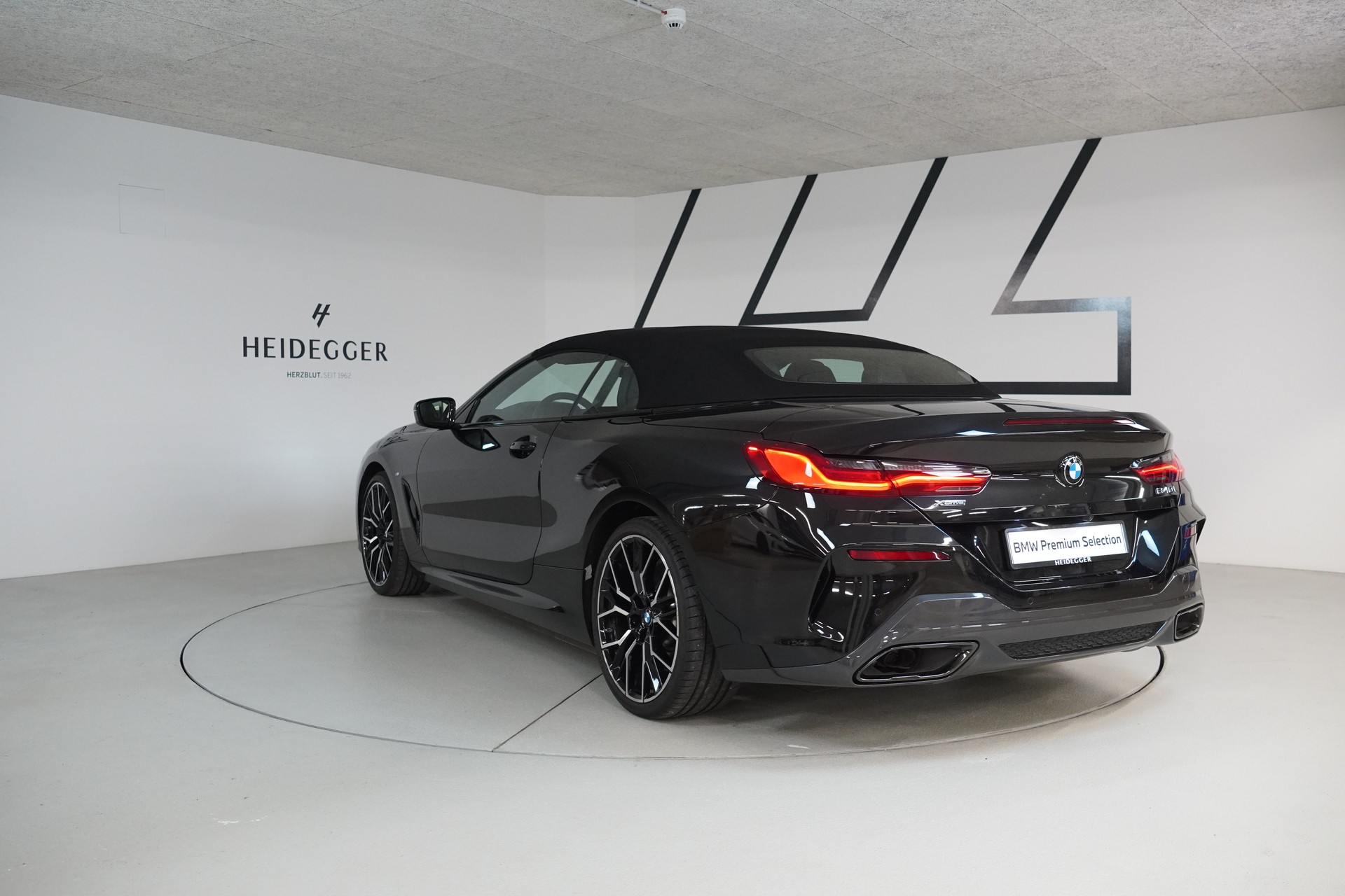 BMW 840i xDrive M Sport Pro Steptronic-image-4