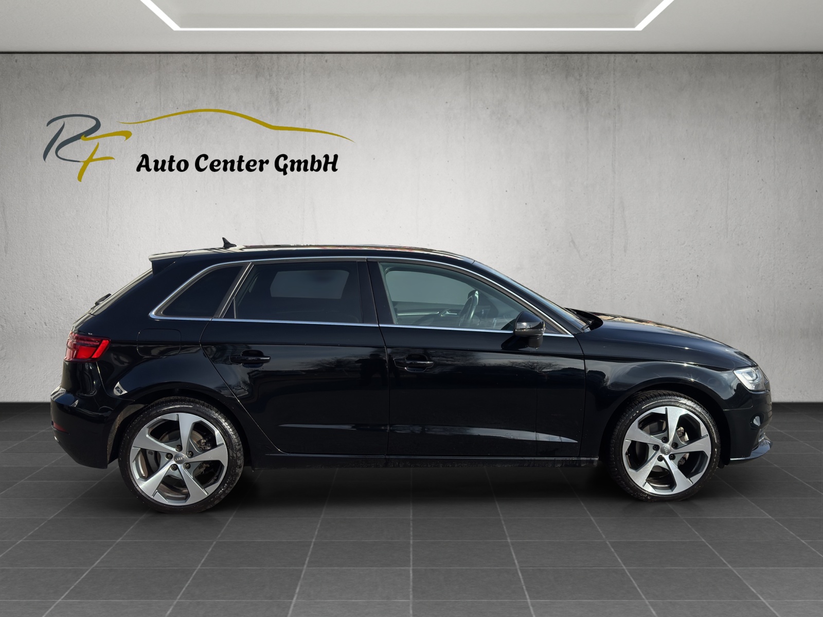 AUDI A3 Sportback 2.0 TDI Design S-tronic-image-6