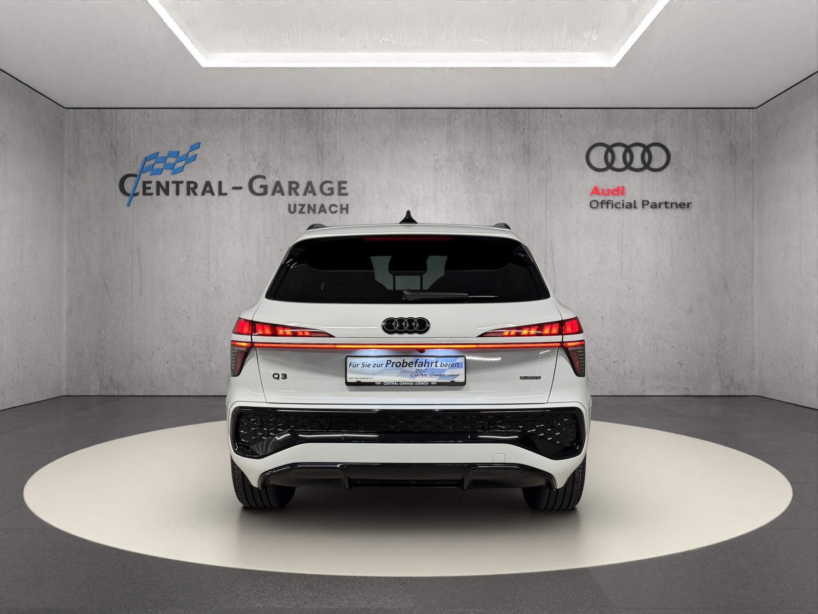 AUDI Q3 SUV TFSI quattro 195 kW S tronic-showroom-element-3