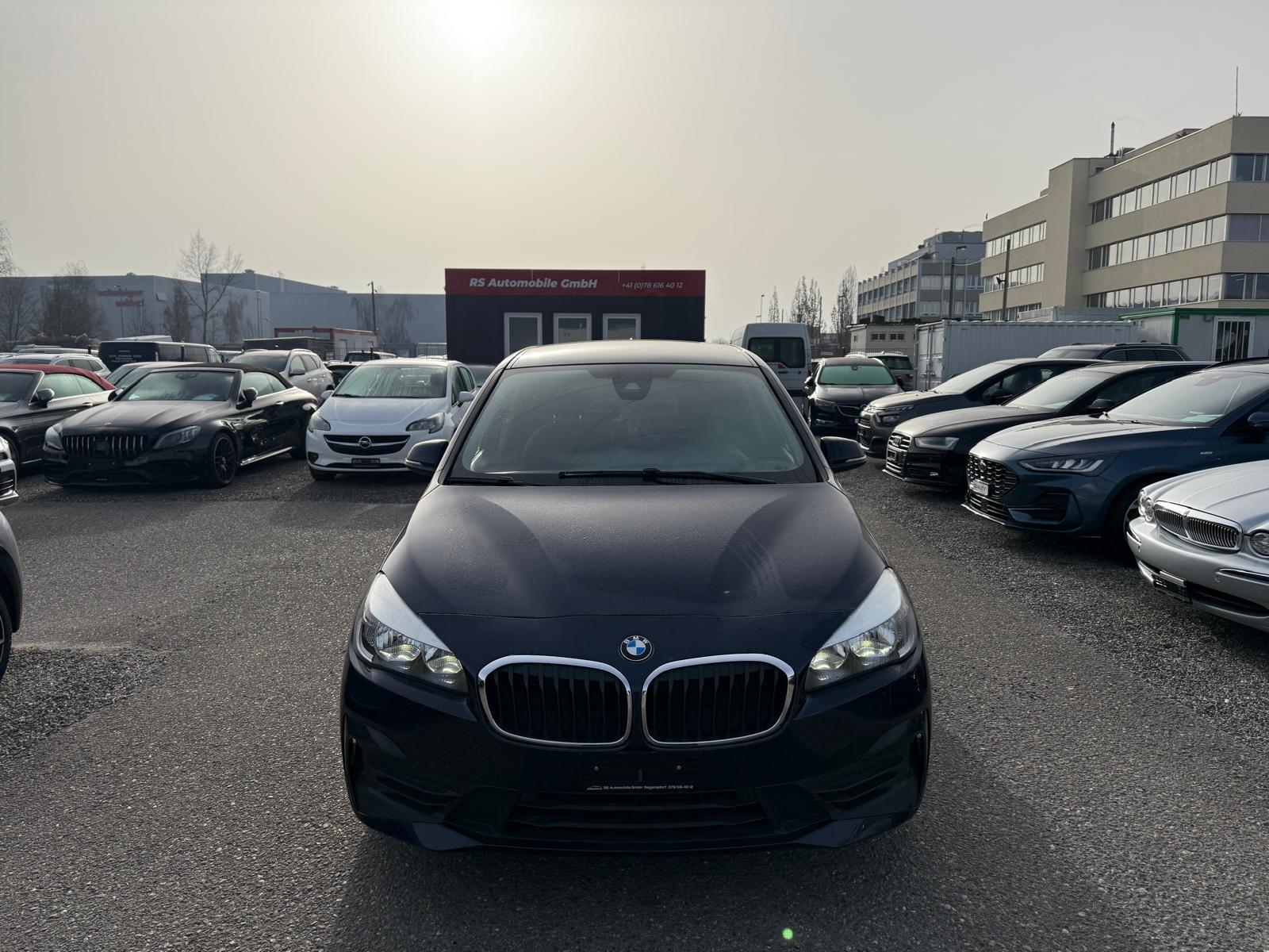 BMW 216d Gran Tourer-showroom-element-2