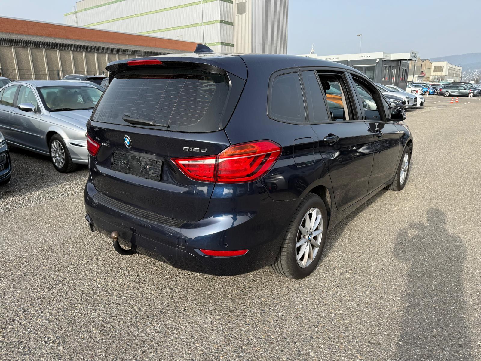 BMW 216d Gran Tourer-showroom-element-3