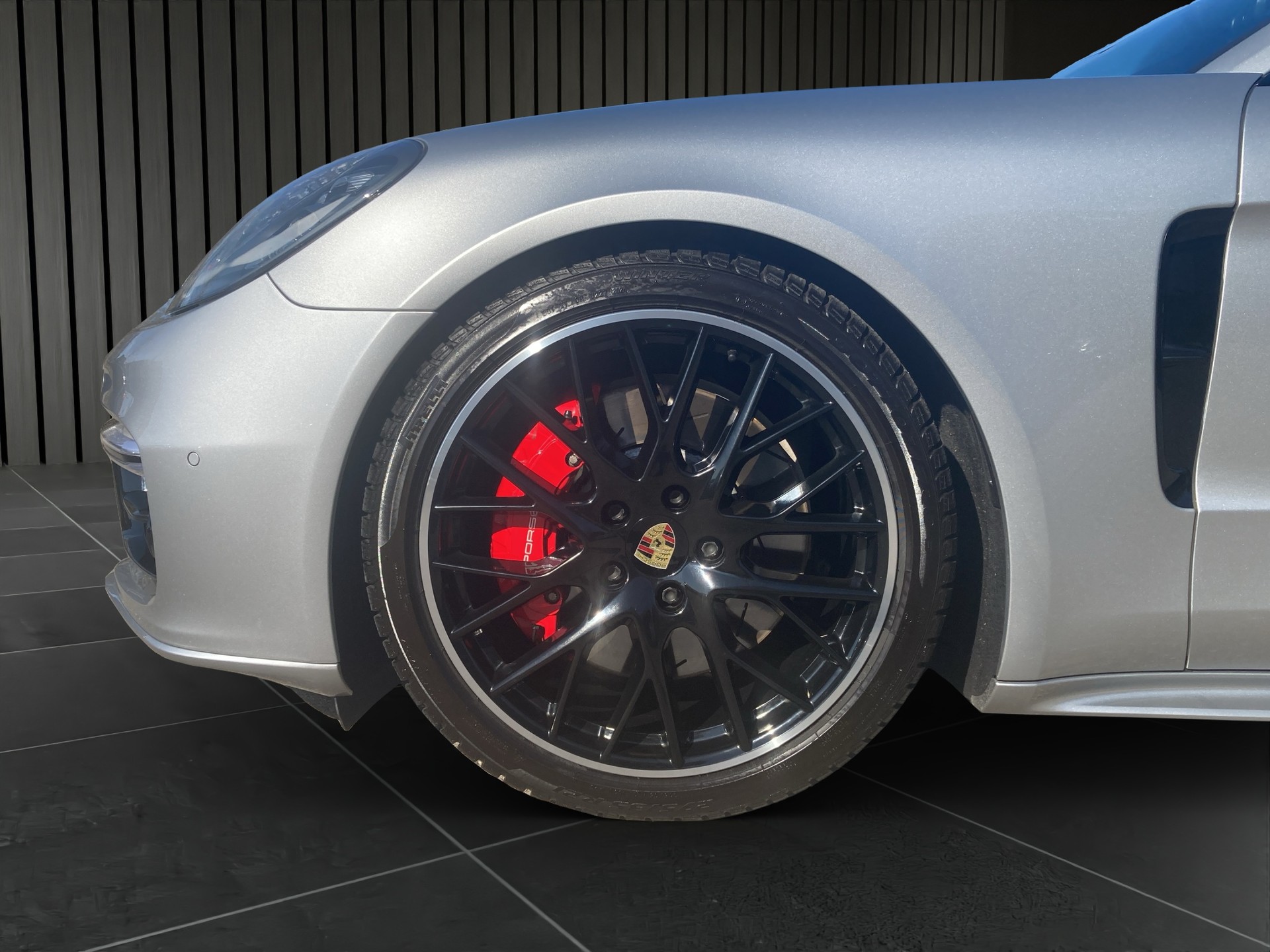 PORSCHE Panamera GTS Sport Turismo 4.0 V8-image-7
