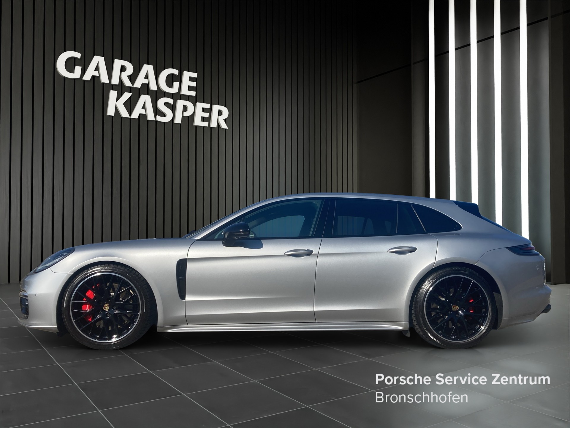 PORSCHE Panamera GTS Sport Turismo 4.0 V8-showroom-element-1