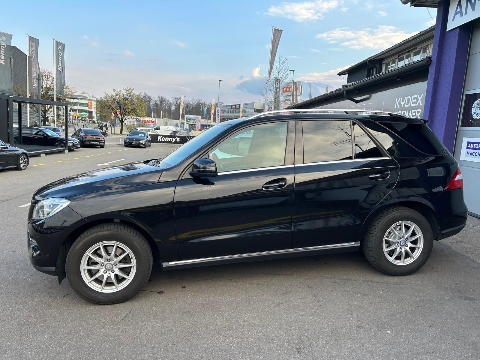 MERCEDES-BENZ ML 350 BlueTEC Executive 4Matic 7G-Tronic-image-5