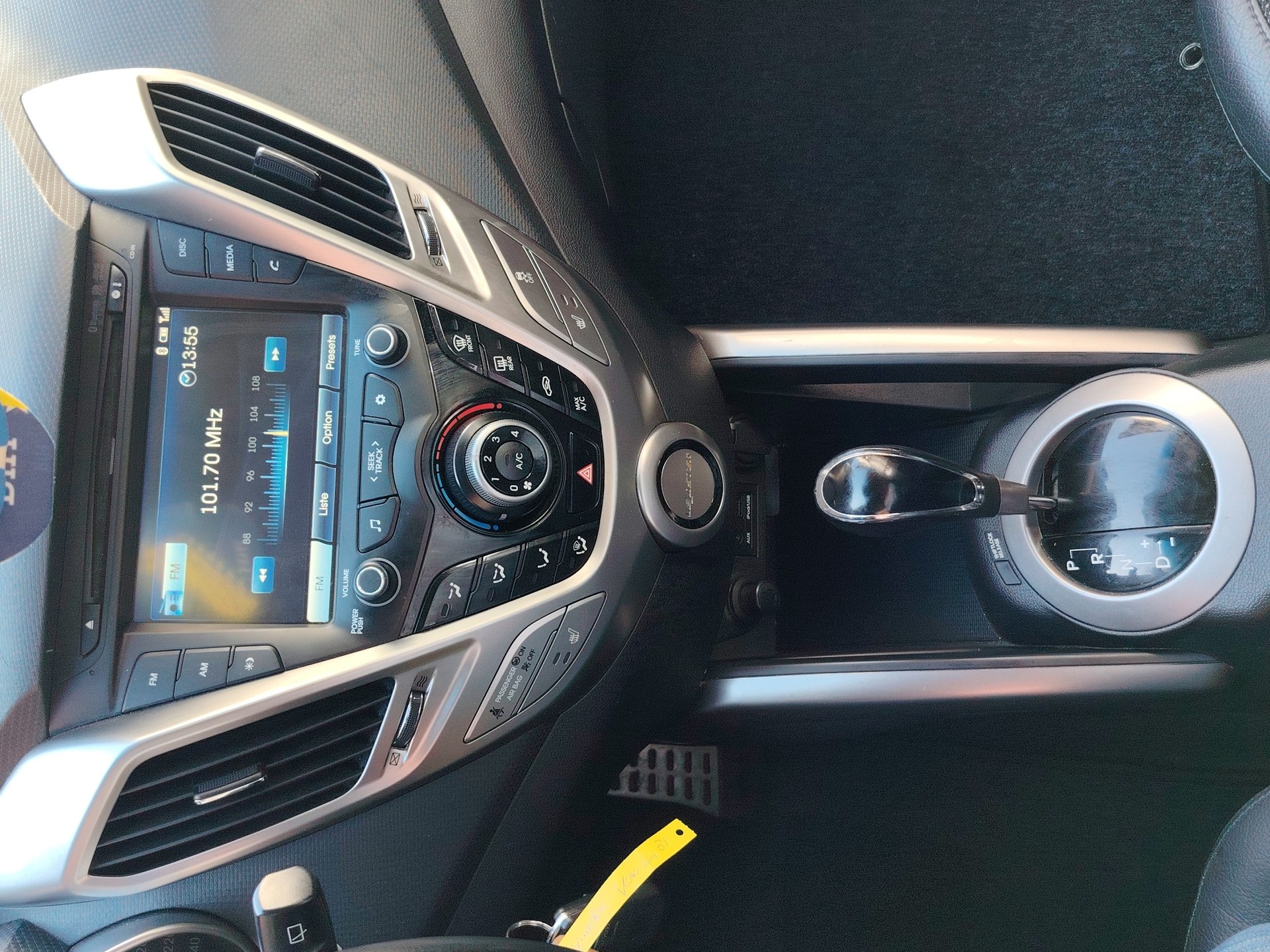 HYUNDAI Veloster 1.6 GDI-image-8