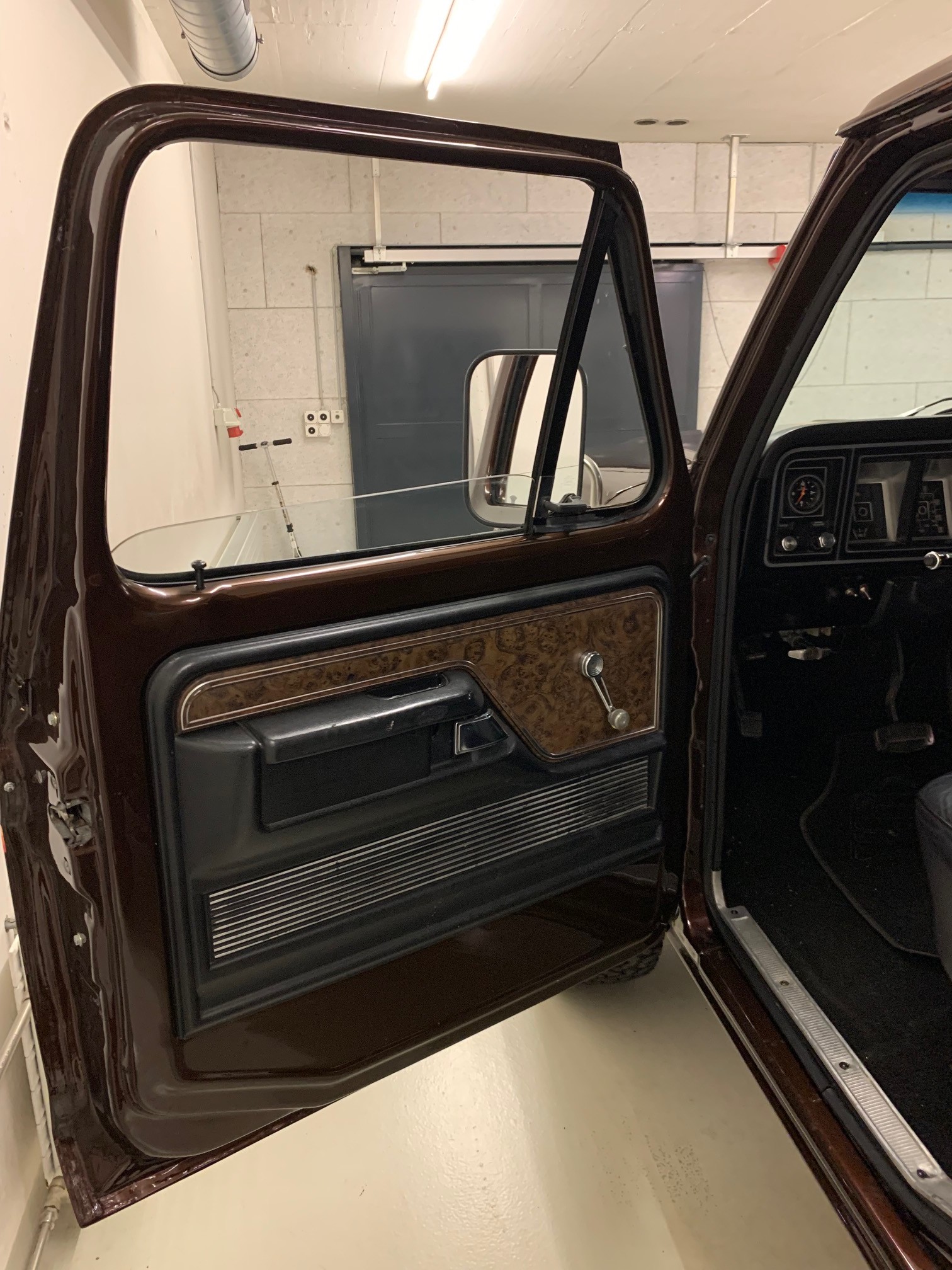 FORD U150H Custom-image-7