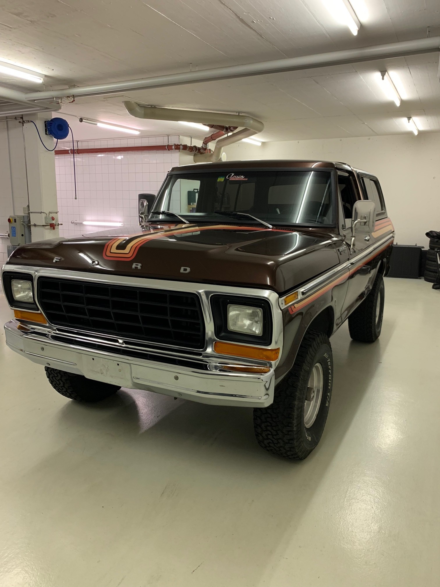 FORD U150H Custom-image-4