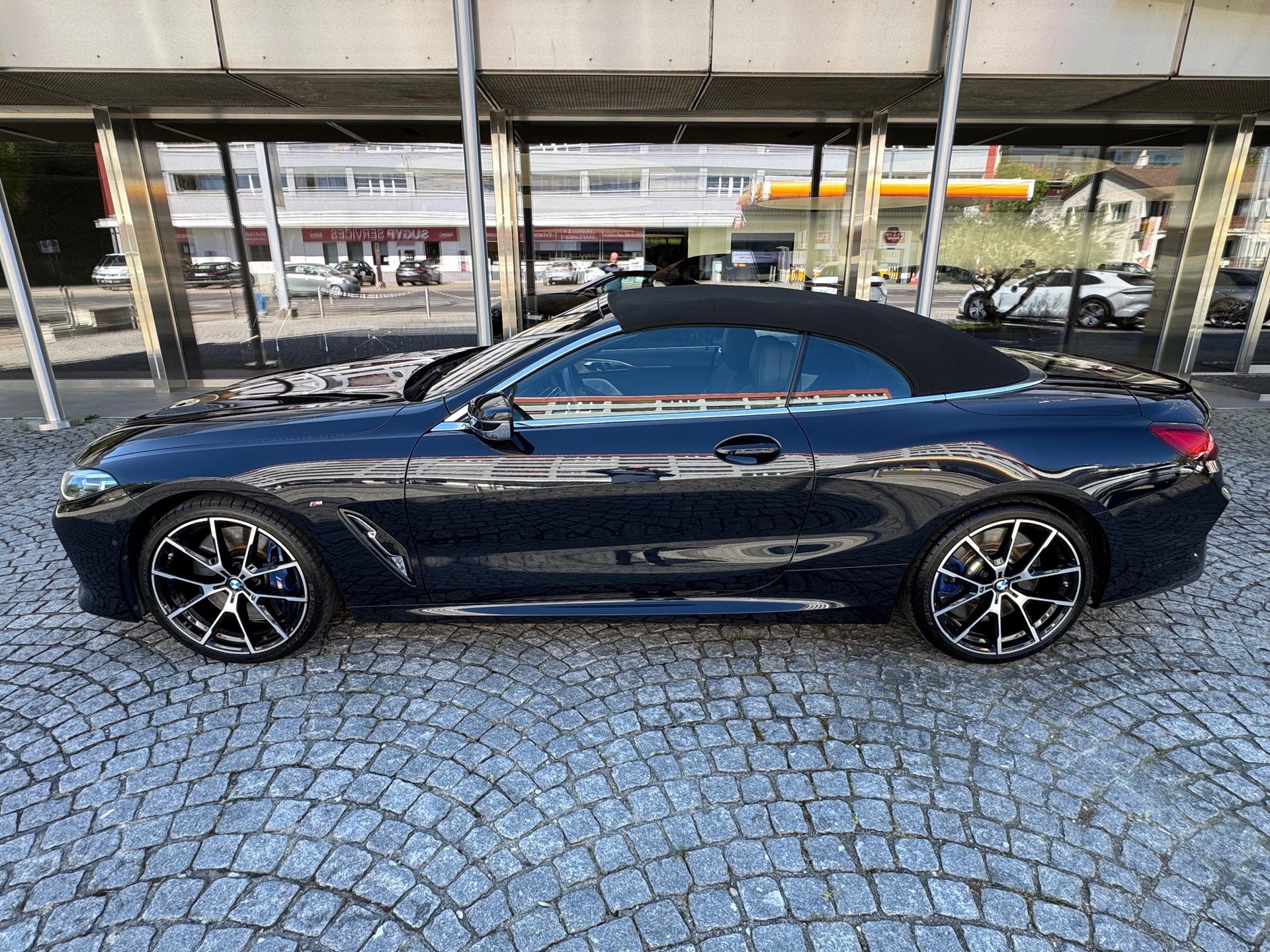 BMW M850i xDrive-image-1
