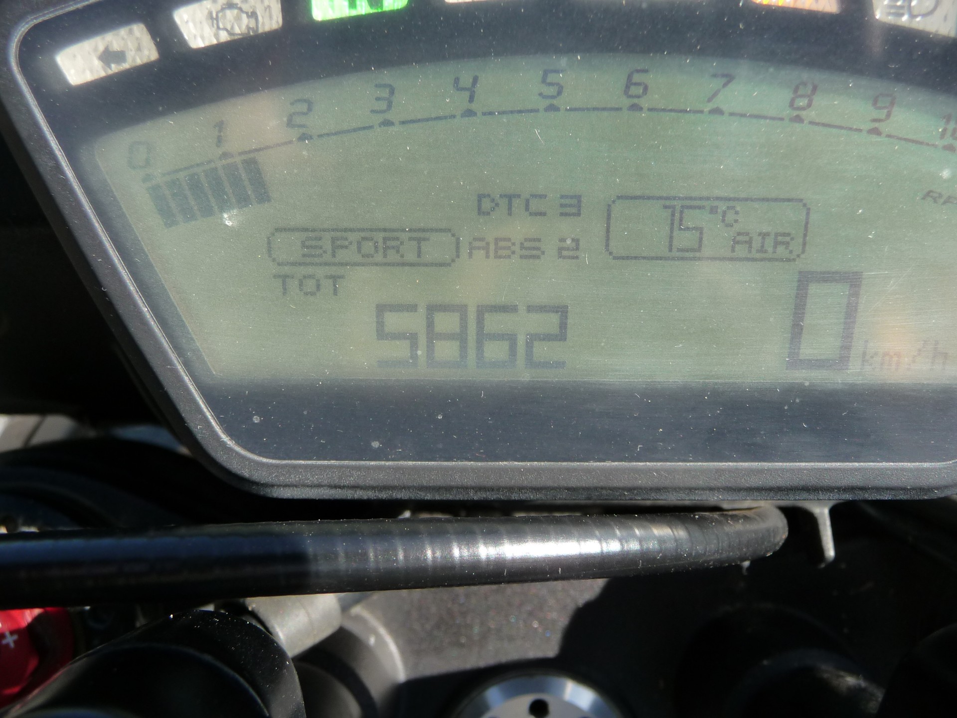 DUCATI Hypermotard 821 SP-image-5