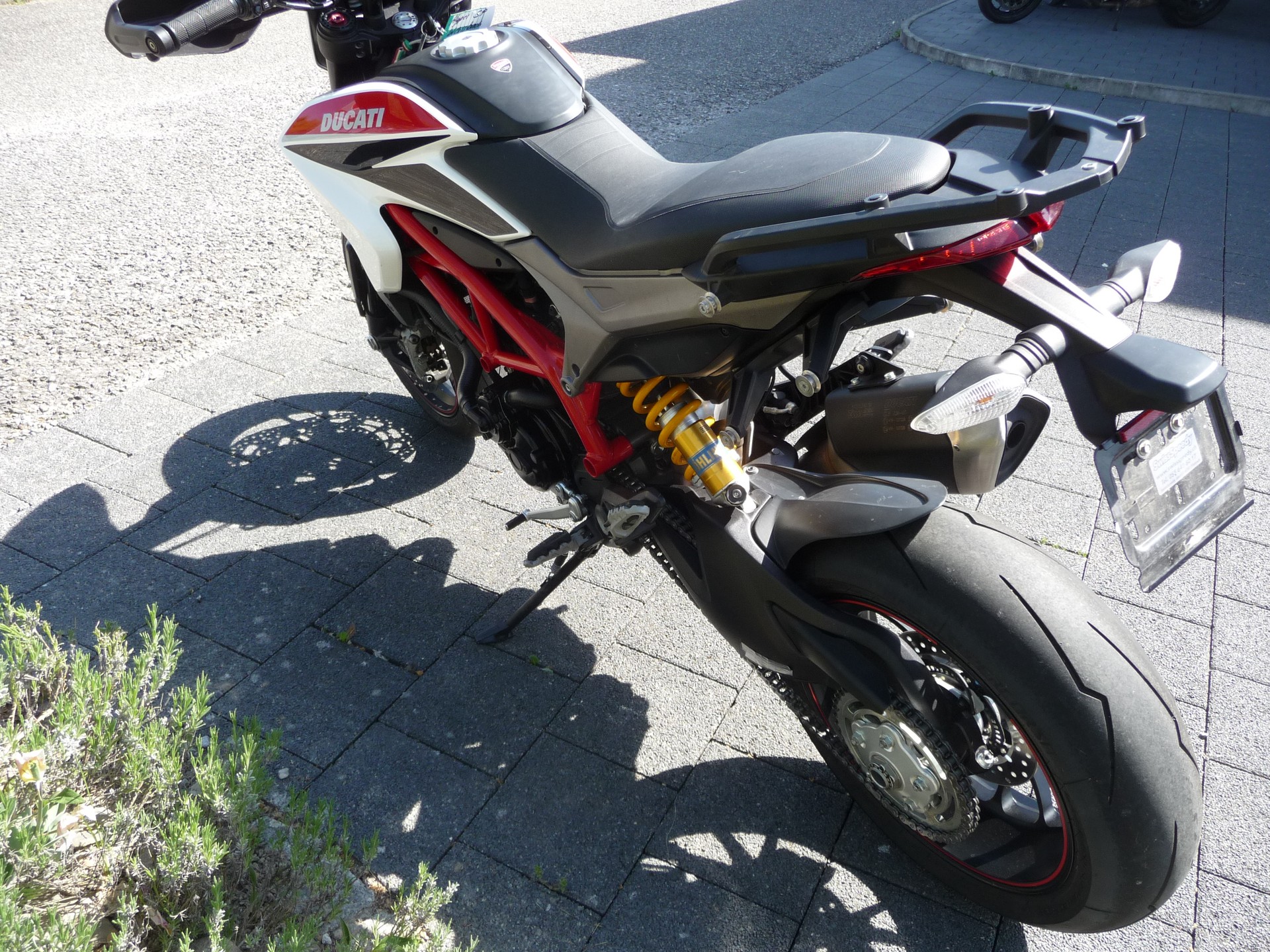 DUCATI Hypermotard 821 SP-image-2