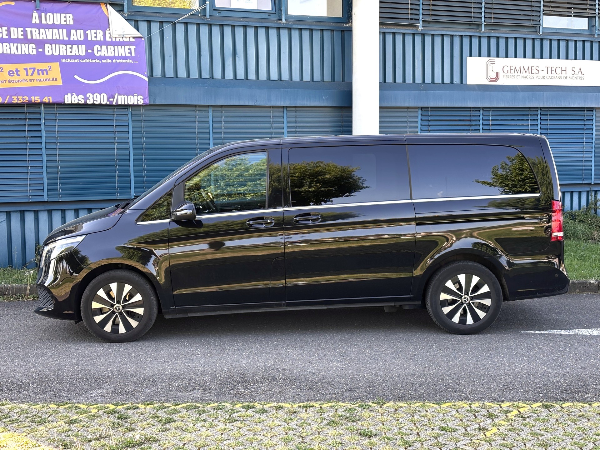 MERCEDES-BENZ V 250 d lang Avantgarde 4Matic G-Tronic-showroom-element-3