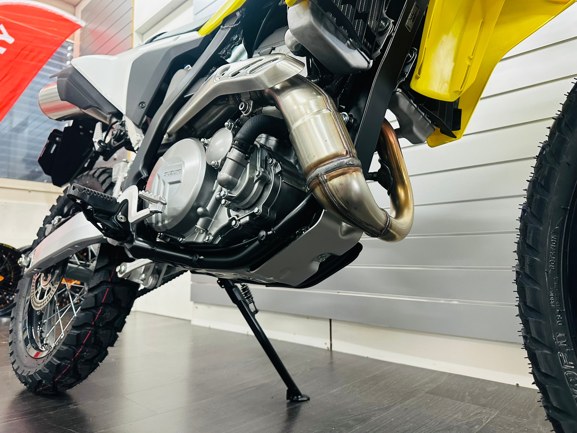 SUZUKI DR-Z 4S-image-12