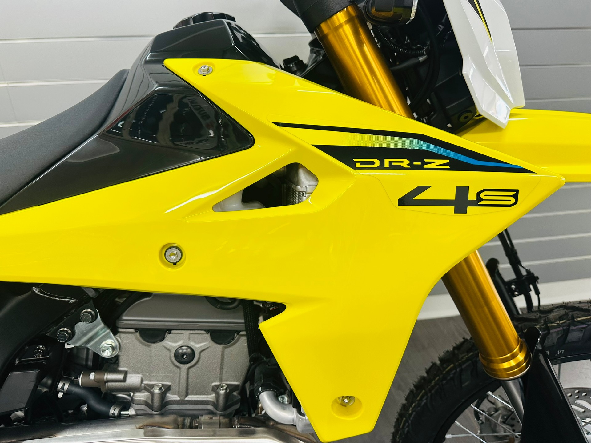 SUZUKI DR-Z 4S-image-1
