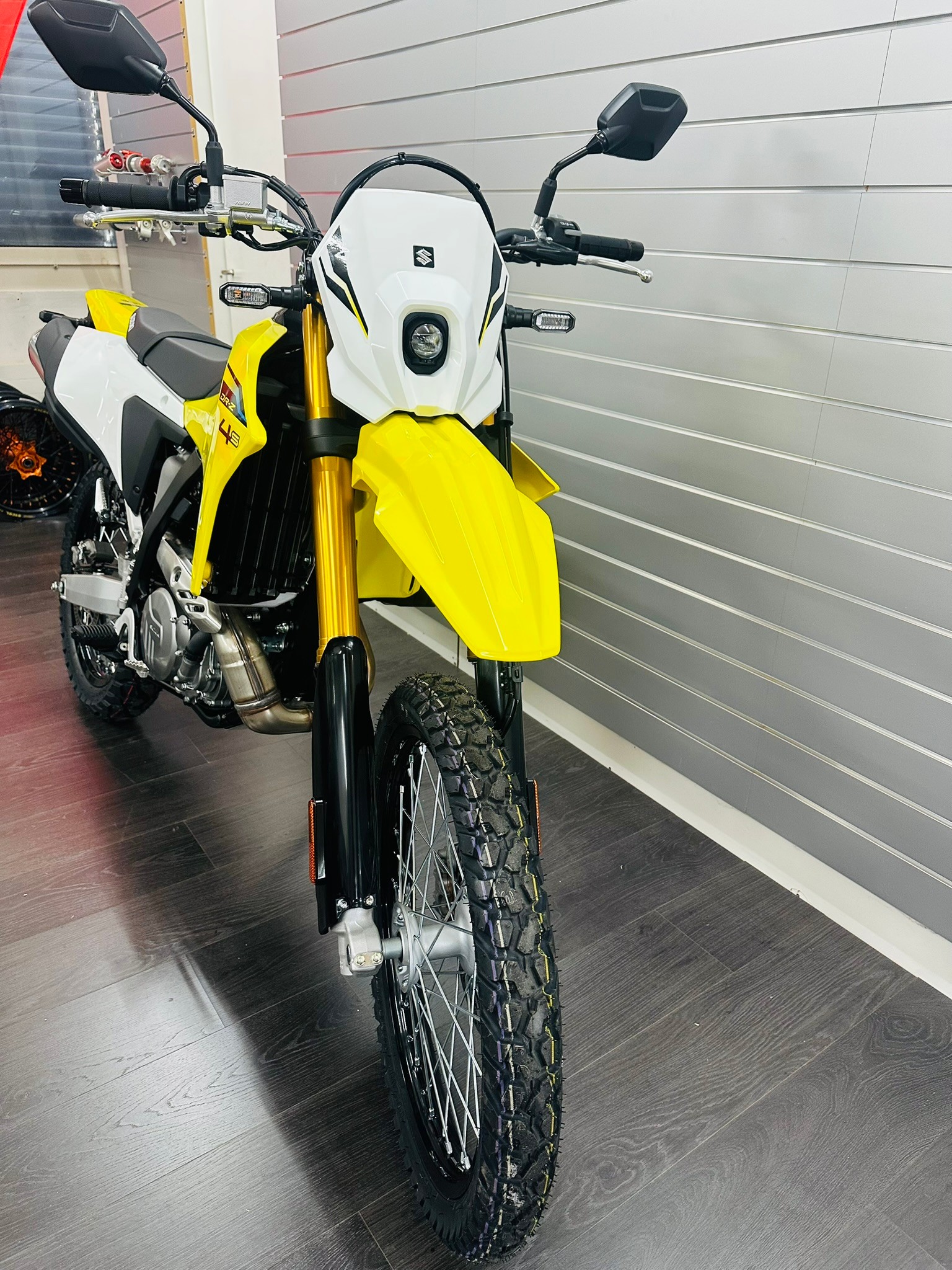 SUZUKI DR-Z 4S-image-3