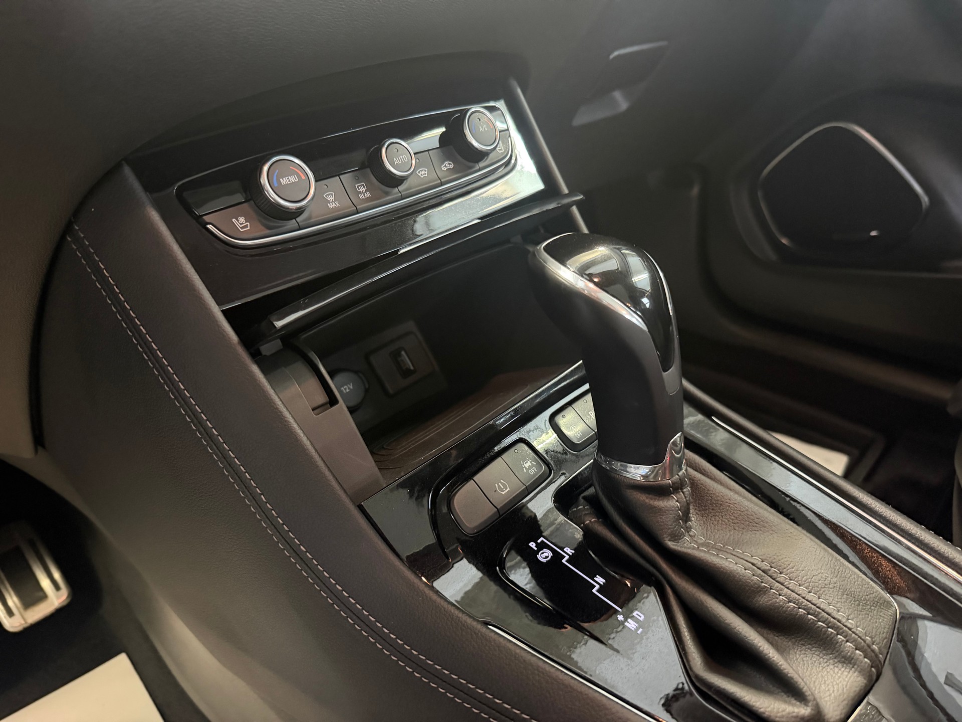 OPEL Grandland X 2.0CDTi Ultimate Automatik-image-9