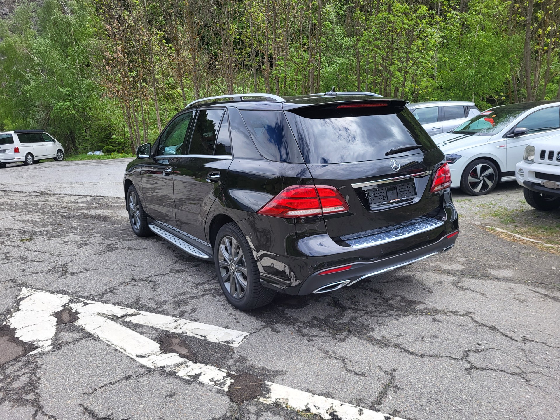 MERCEDES-BENZ GLE 350 d 4Matic 9G-Tronic-image-3