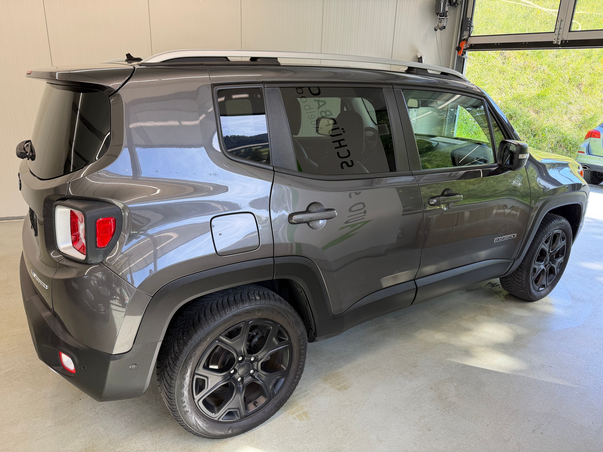 JEEP Renegade 1.4 Turbo Limited AWD-showroom-element-2