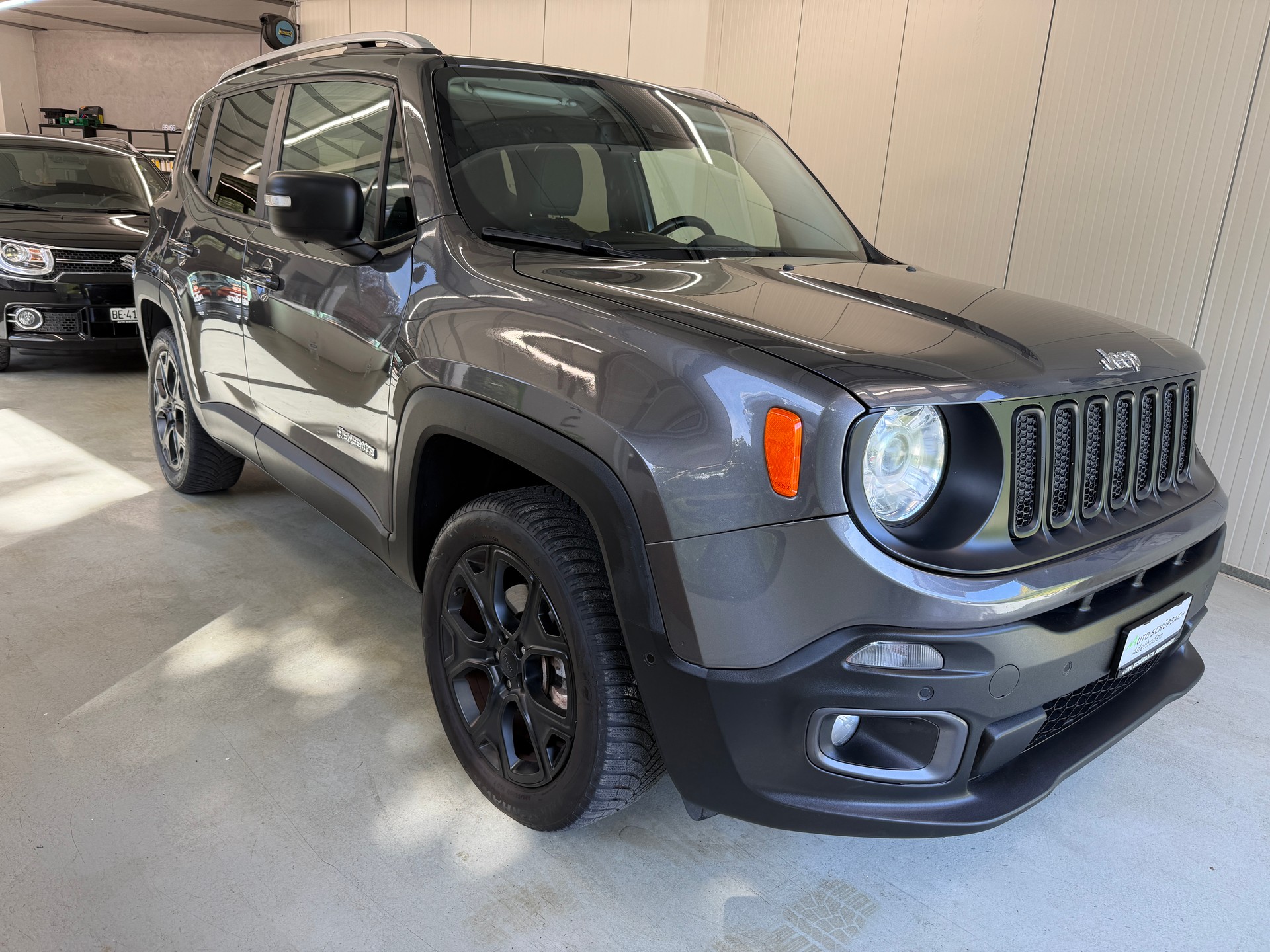 JEEP Renegade 1.4 Turbo Limited AWD-showroom-element-1