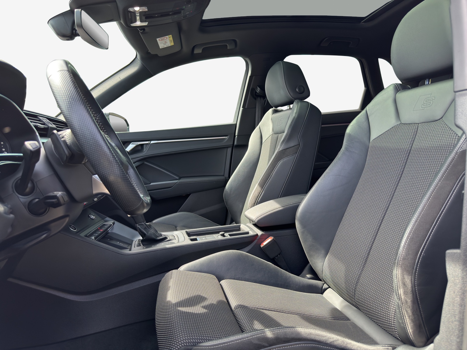 AUDI Q3 45 TFSI S line quattro S-tronic-image-7