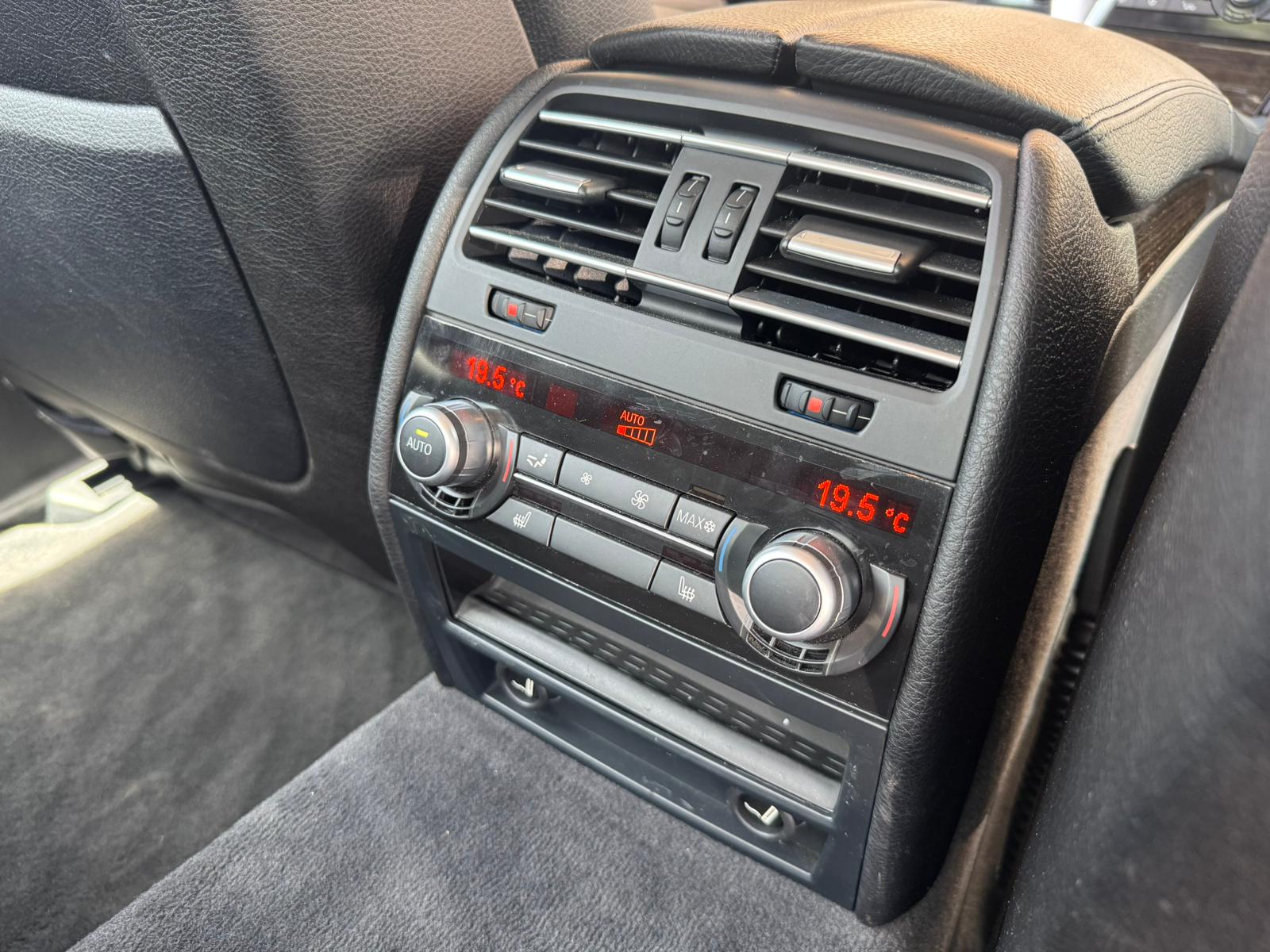 BMW 740d xDrive-image-29