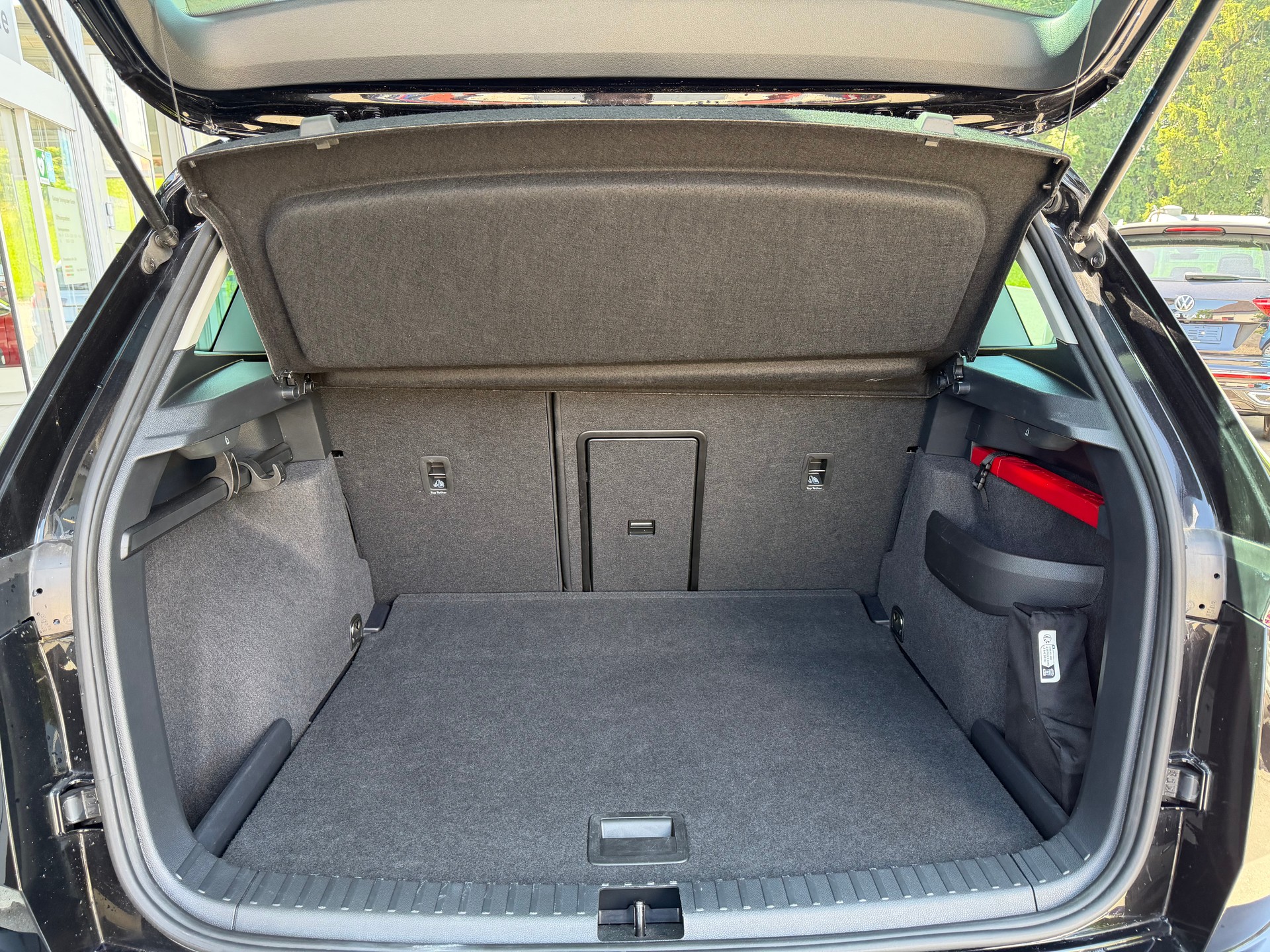 SKODA Karoq 2.0 TDI CR Selection 4x4 DSG-image-7
